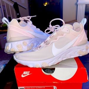 EUC Women’s Nike React Element 55 sneaker
